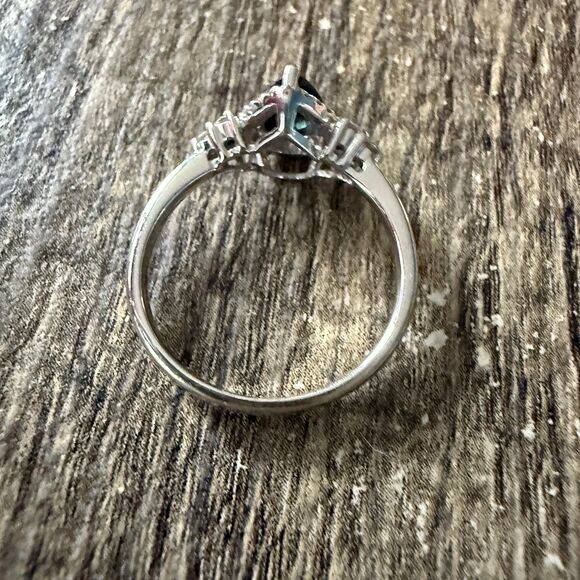 14K White Gold Sapphire and Diamond Ring - Picture 7 of 10